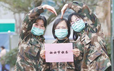 一蛇吞象