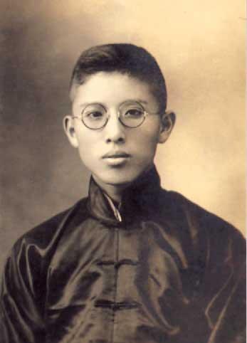 弯弓饮羽