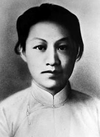 目光炯炯